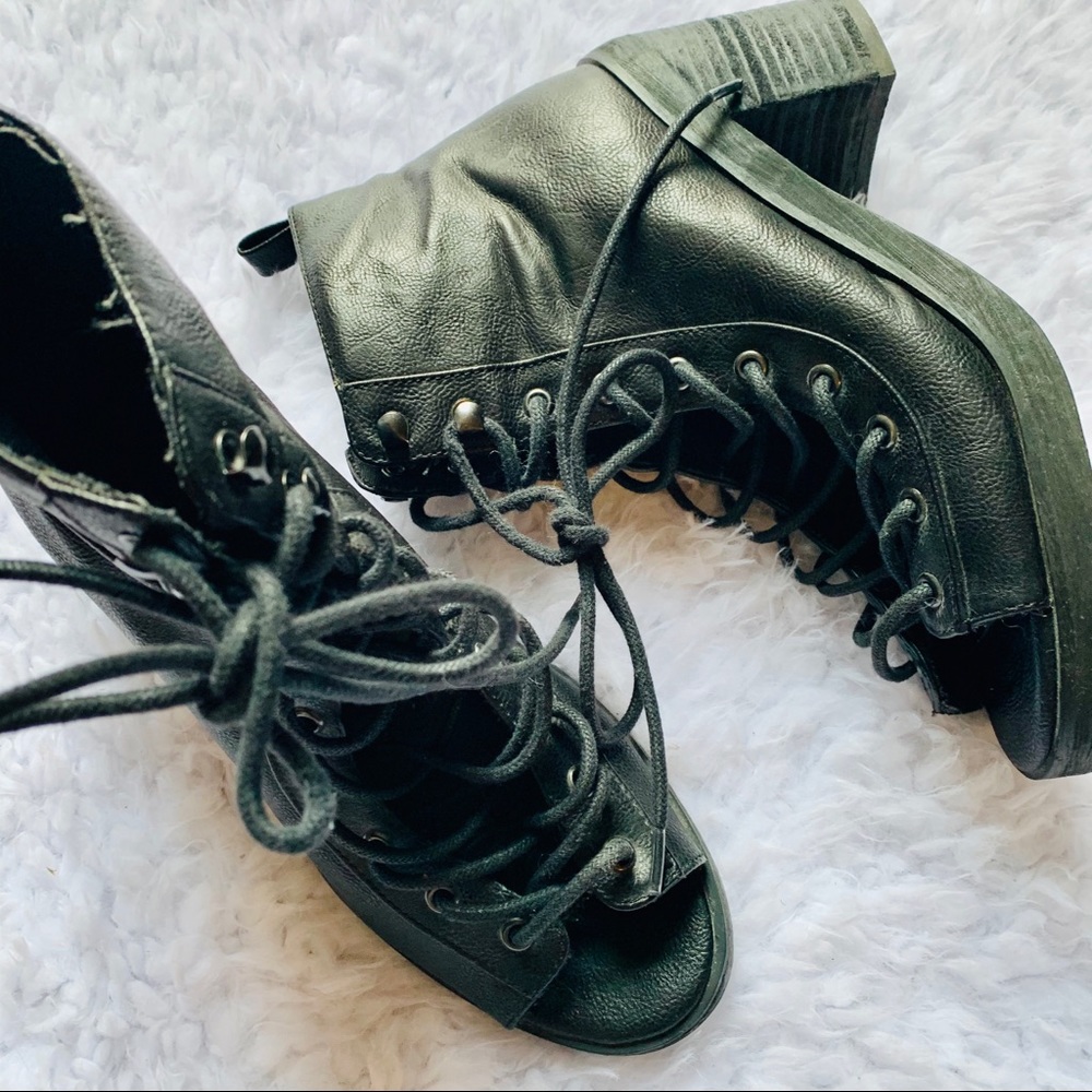 {DEENA & OZZY} Black Open Lace Booties